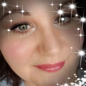 Meet your Posher, Coraleesaunders